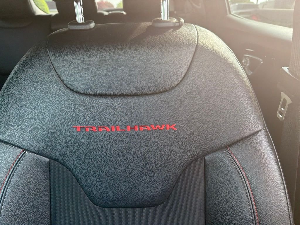 Used 2024 White Jeep Trailhawk image 18