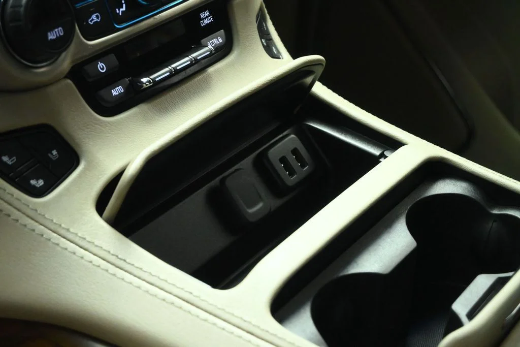 Used 2020 Silver GMC Denali image 56