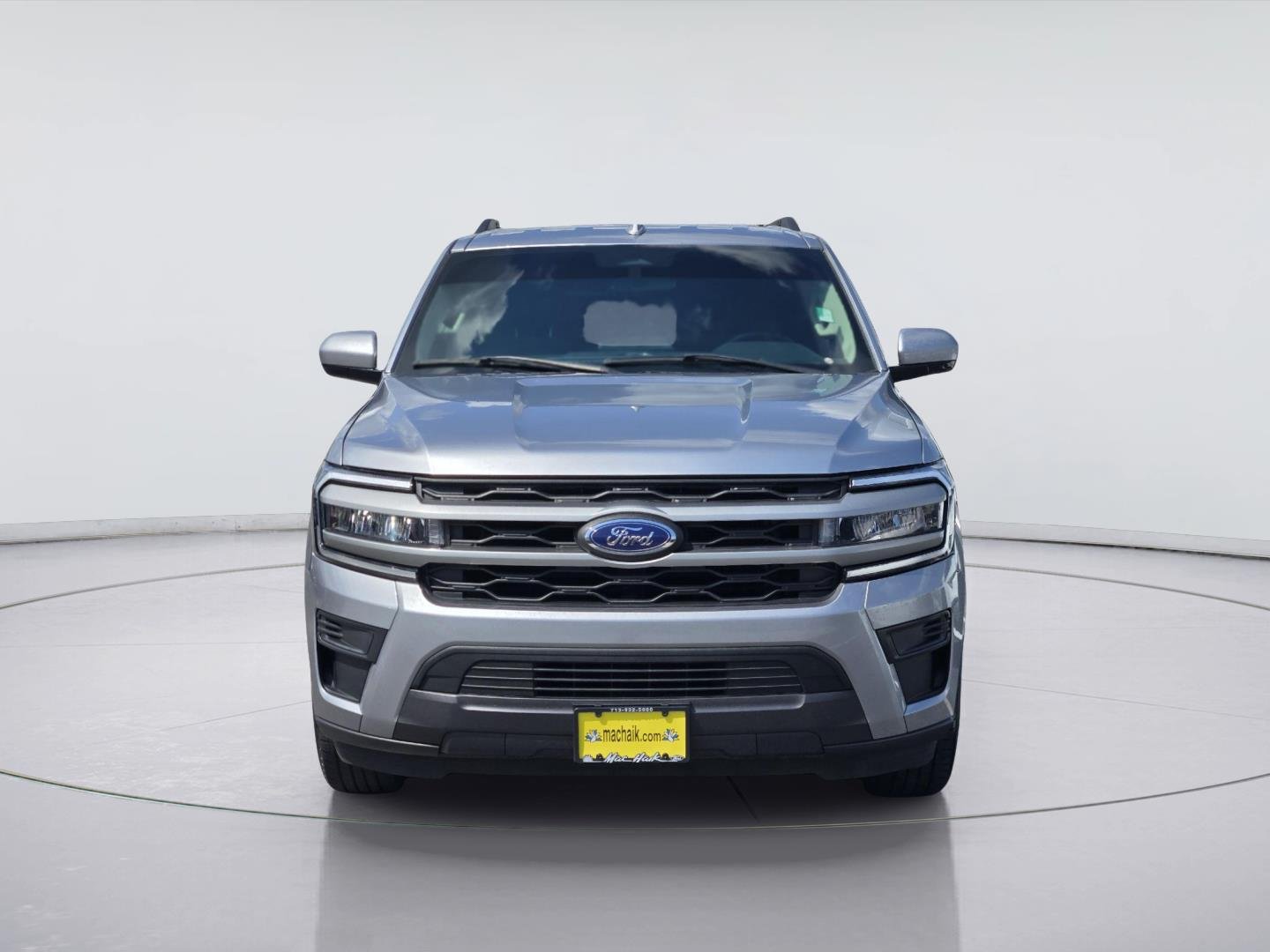 Used 2024 Iconic Silver Ford XLT image 2