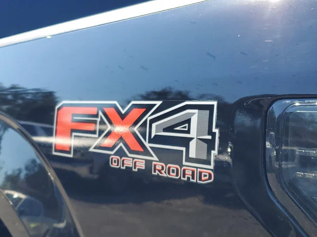 Used 2018 Shadow Black Ford XL image 32