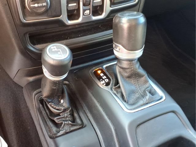 Used 2022 Black Jeep Sahara Altitude 4x4 image 11