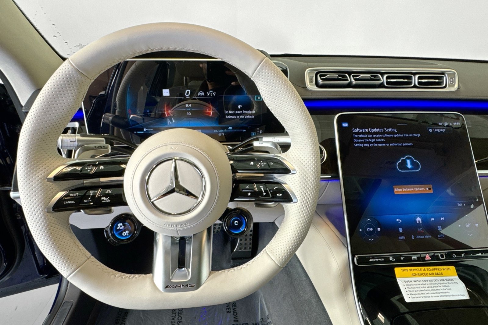 New 2026 MANUFAKTUR Signature Mystic Blue Metallic Mercedes-Benz AMG® S 63 E image 10