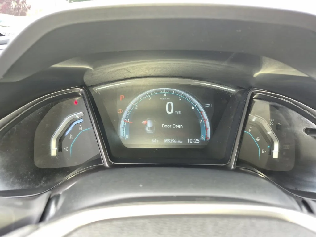 Used 2018 Silver Honda EX image 22