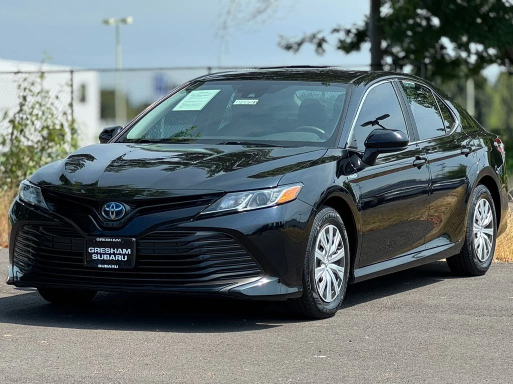 Used 2019 Midnight Black Metallic Toyota LE image 3