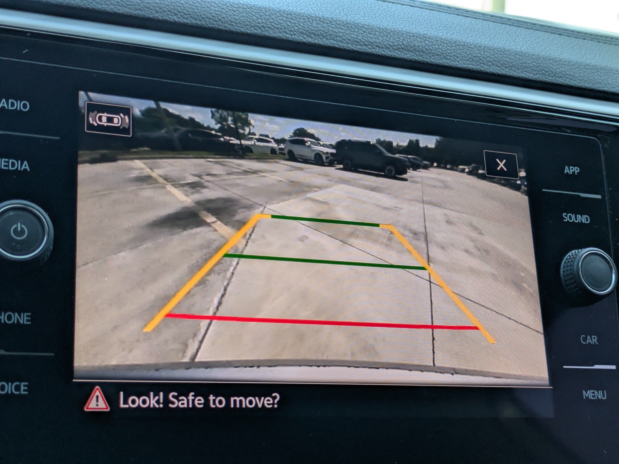 2022 Volkswagen Atlas SE w/Tech - Photo 22