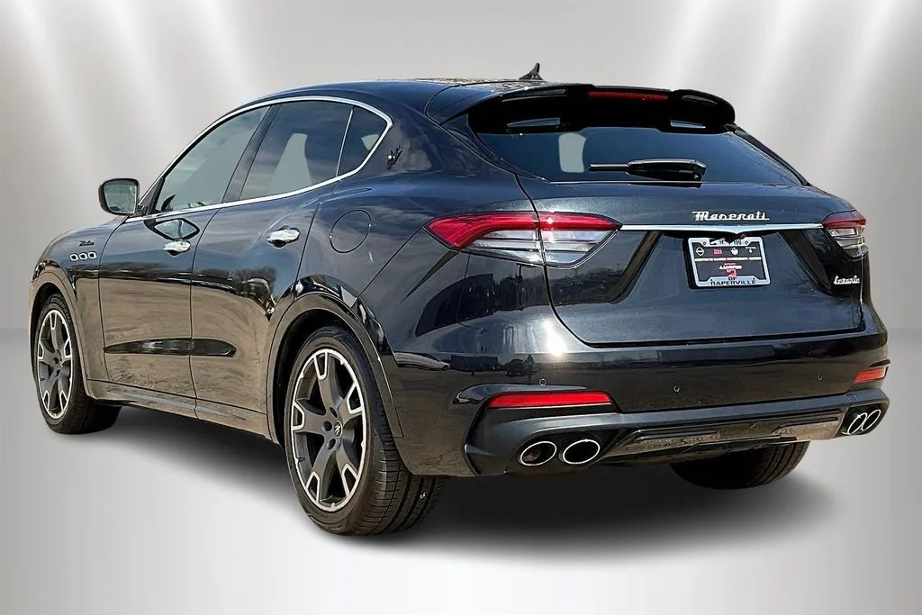 Used 2023 Black Maserati Modena image 4