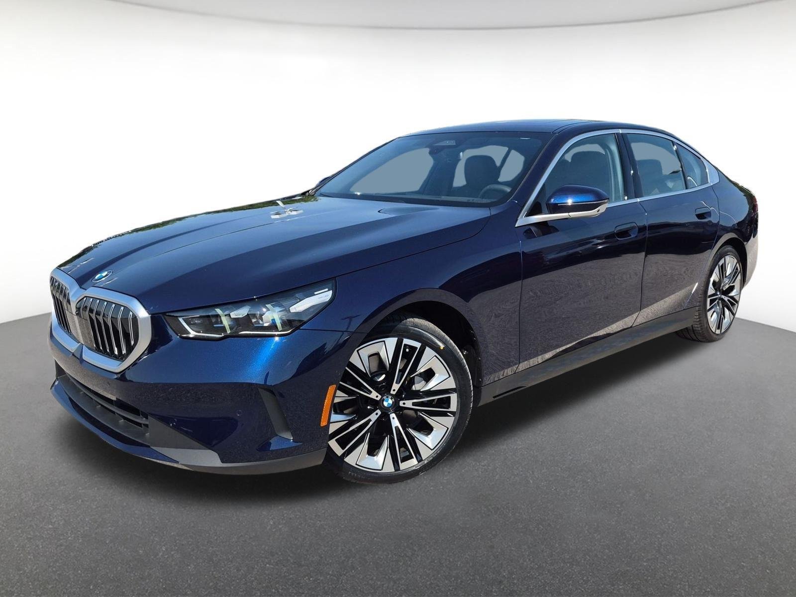 Used 2026 Tanzanite Blue II Metallic BMW 530i xDrive image 1