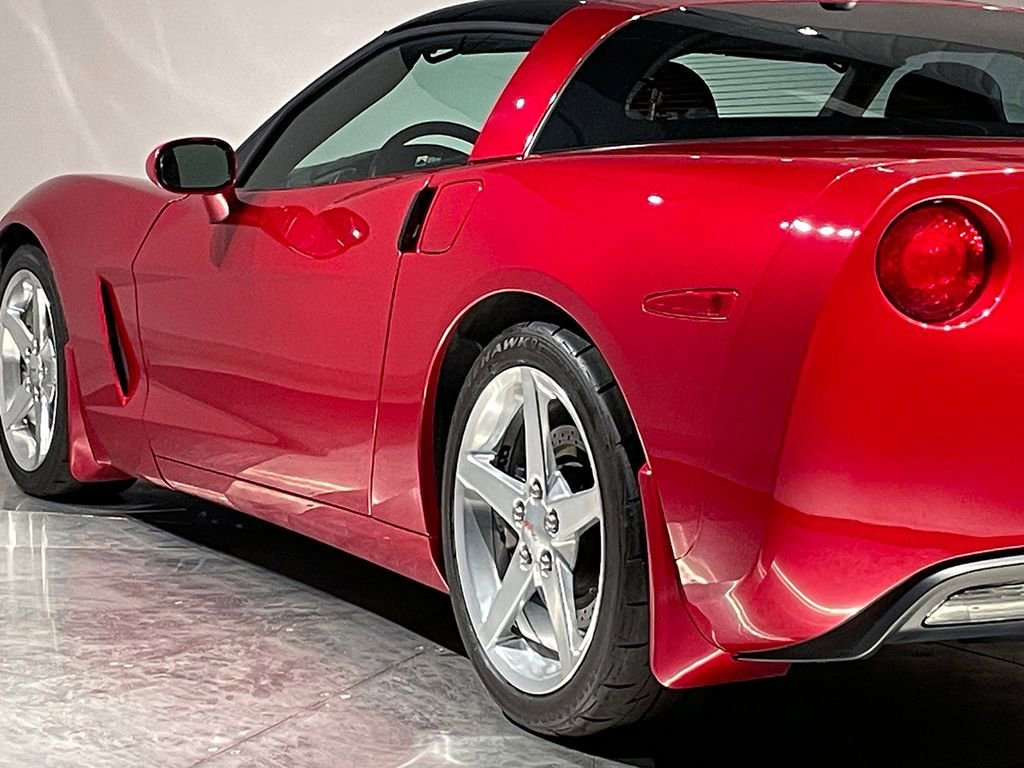 Used 2005 Magnetic Red Metallic Chevrolet NA image 31