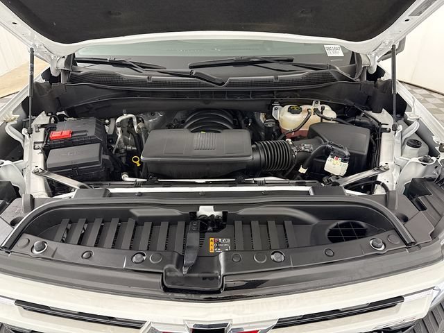 Used 2024 Summit White Chevrolet ZR2 image 31