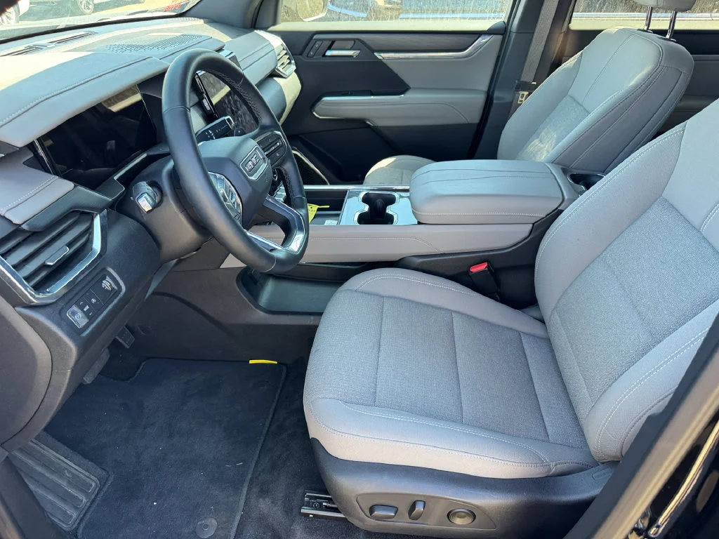 Used 2026 Black GMC Elevation image 7