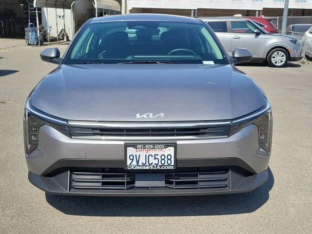 Certified Used 2025 Steel Gray Kia LXS image 32