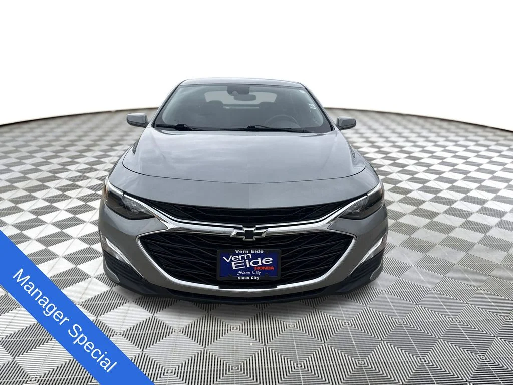 2024 Chevrolet Malibu RS - Photo 9
