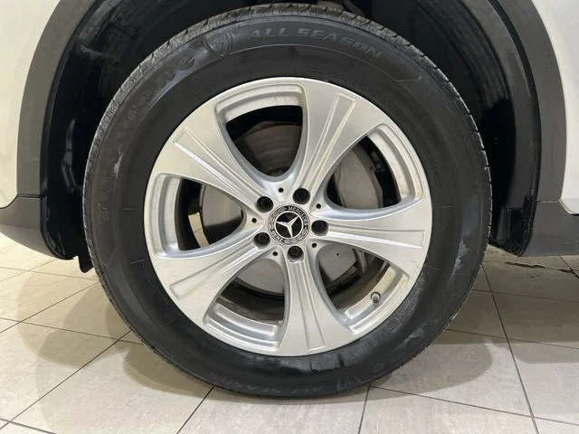 Used 2018 Iridium Silver Metallic Mercedes-Benz GLC 300 image 27