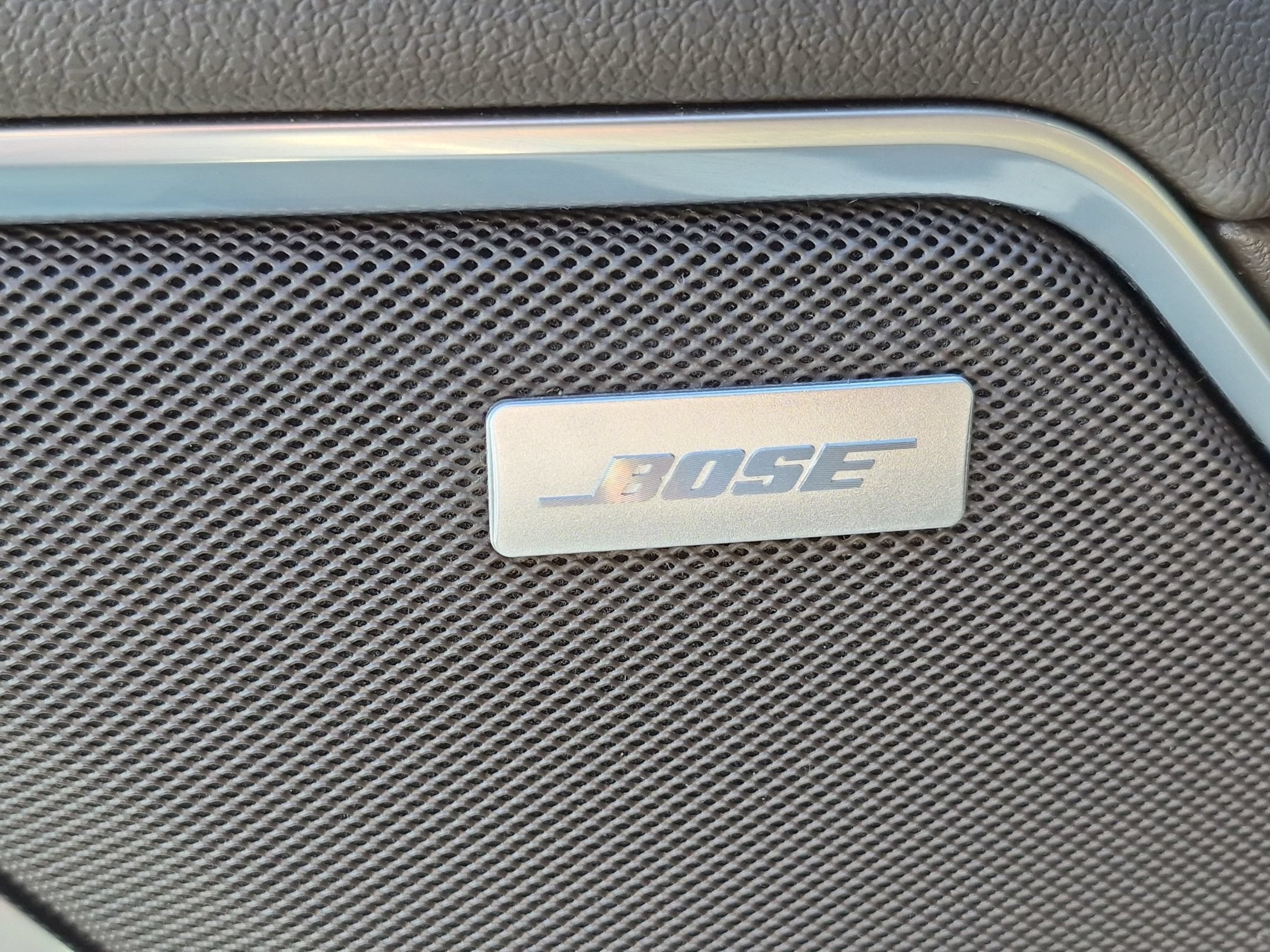 Used 2022 Iridescent Pearl Tricoat Chevrolet LTZ image 14