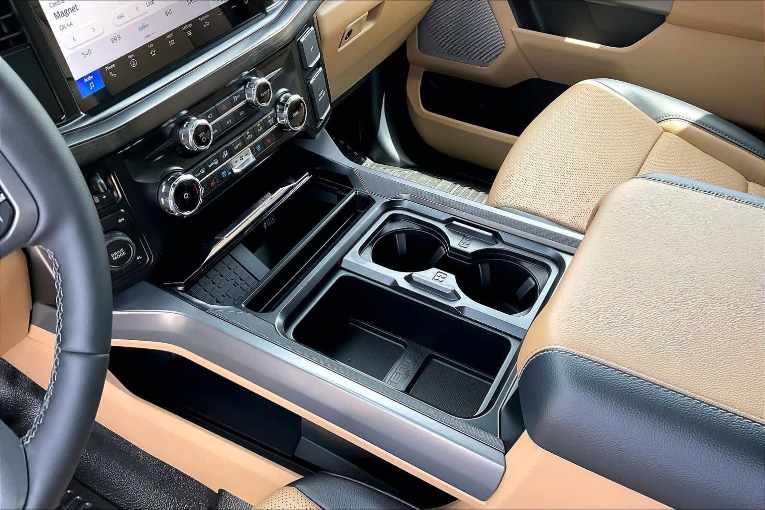 New 2026 Oxford White Ford F-250® Lariat® image 7