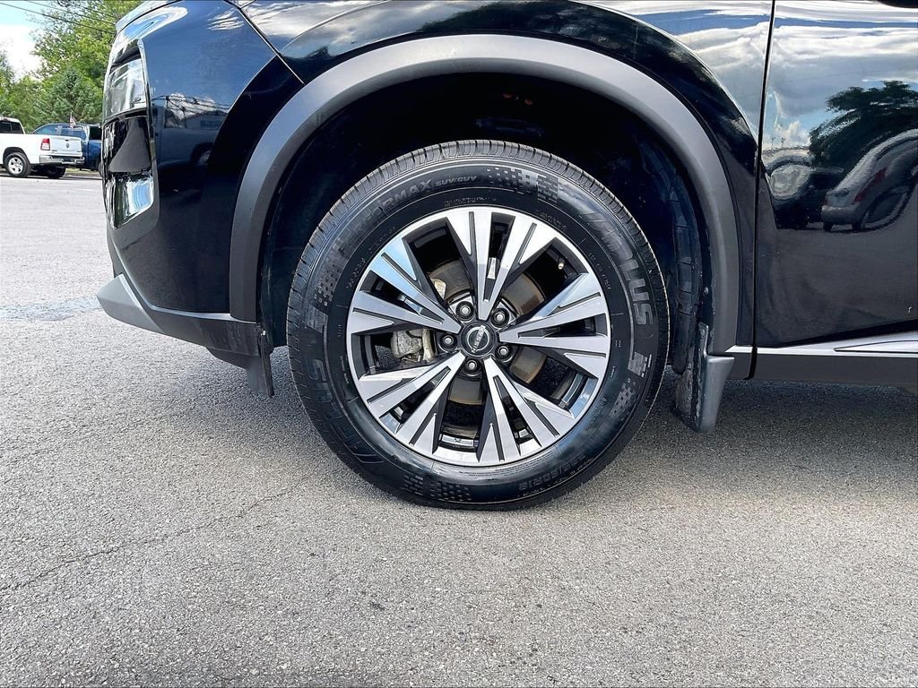 Used 2023 Black Nissan SV image 22