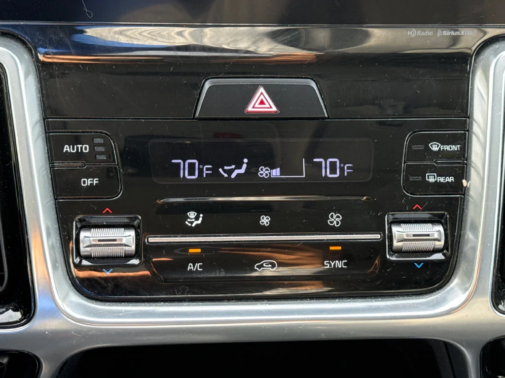 Used 2023 Gray Kia SX image 24