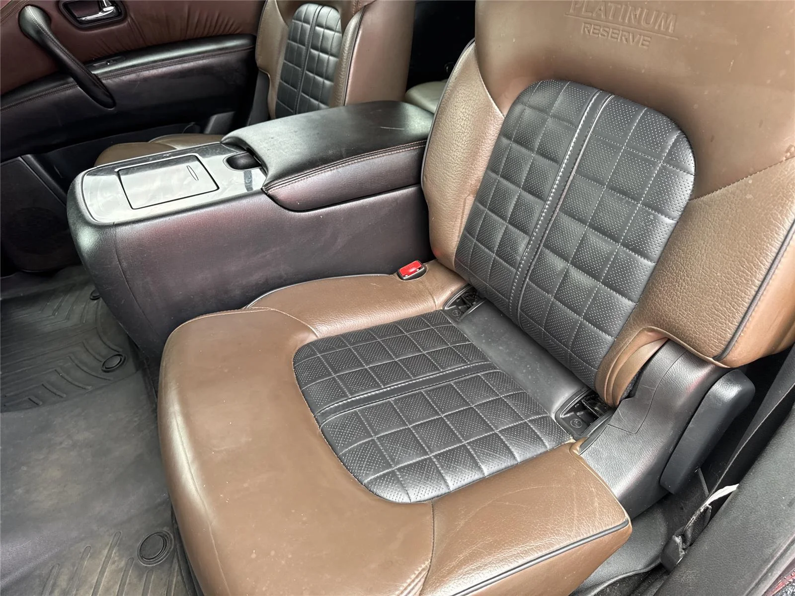 Used 2019 Super Black Nissan Platinum image 21