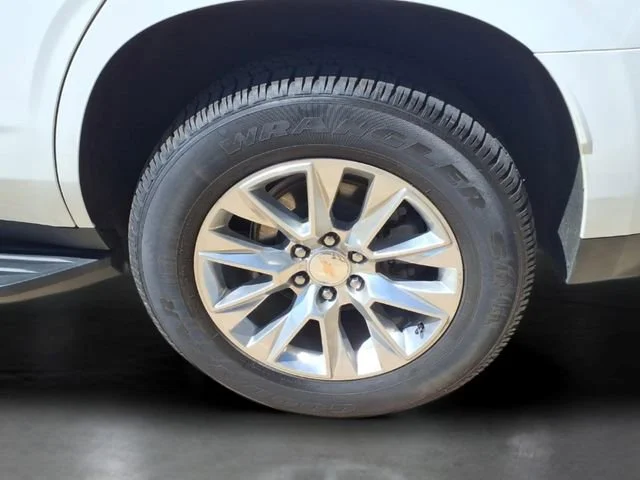 Used 2024 Summit White Chevrolet Premier image 31
