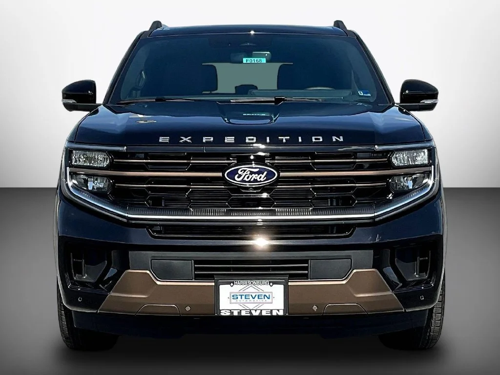 New 2027 Agate Black Metallic Ford MAX King Ranch® image 15