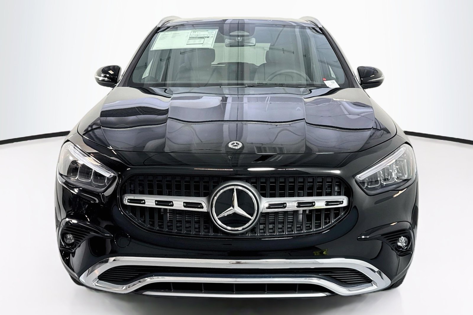 New 2026 Night Black Mercedes-Benz GLA 250 image 2