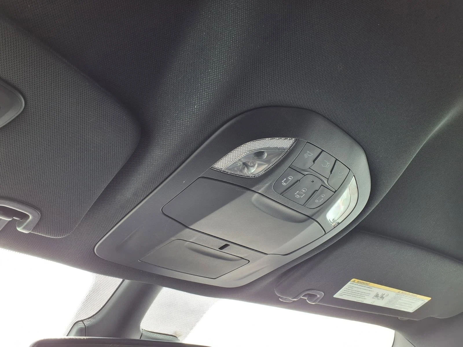 Used 2026 Silver Mist Clearcoat Chrysler Select image 8