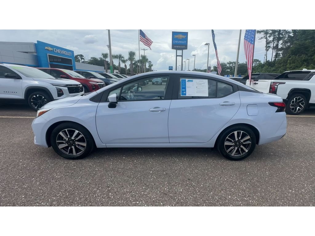 Used 2024 Gray Nissan SV image 5