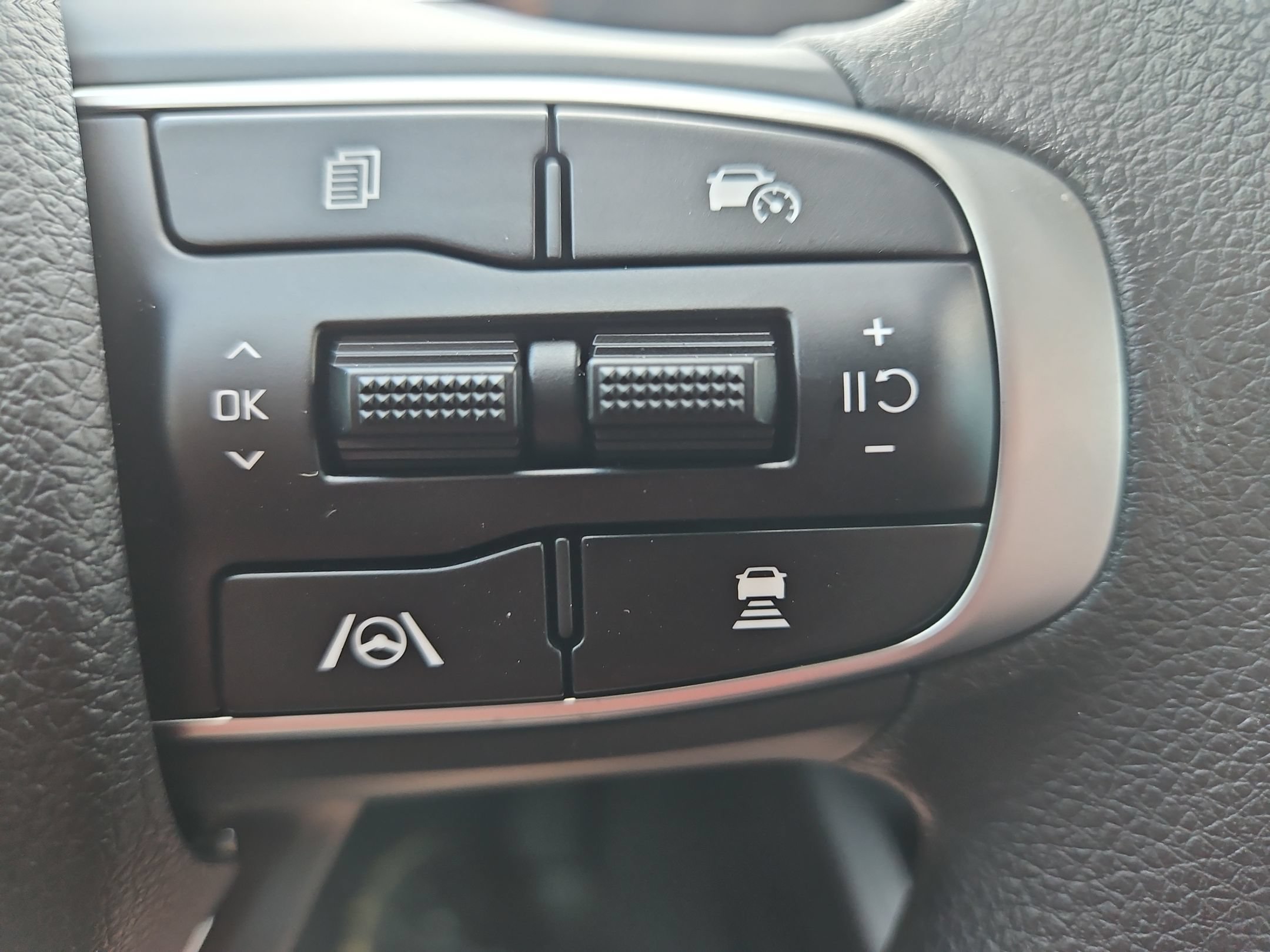 New 2026 Aurora Black Pearl Kia LXS image 20