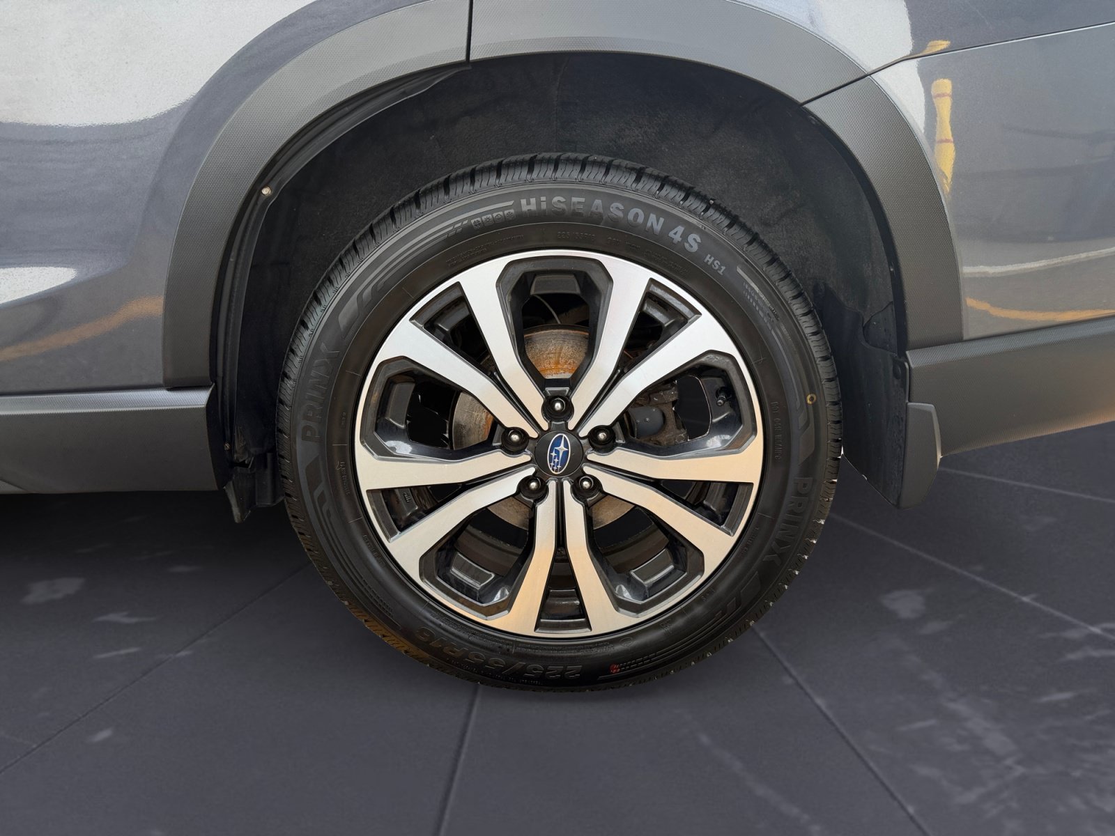 Used 2020 Magnetite Gray Metallic Subaru Limited image 48