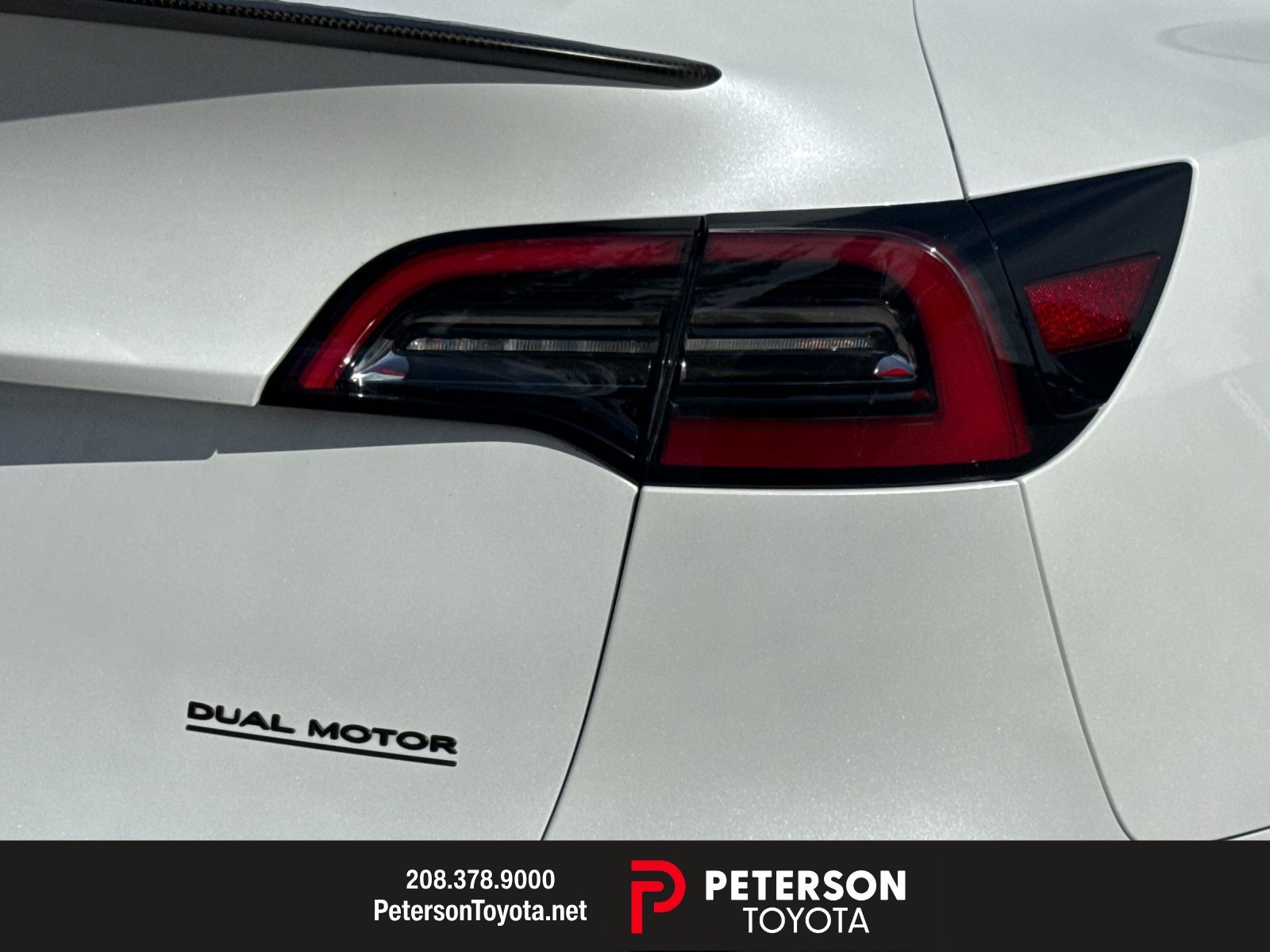 Used 2022  Tesla Performance image 26