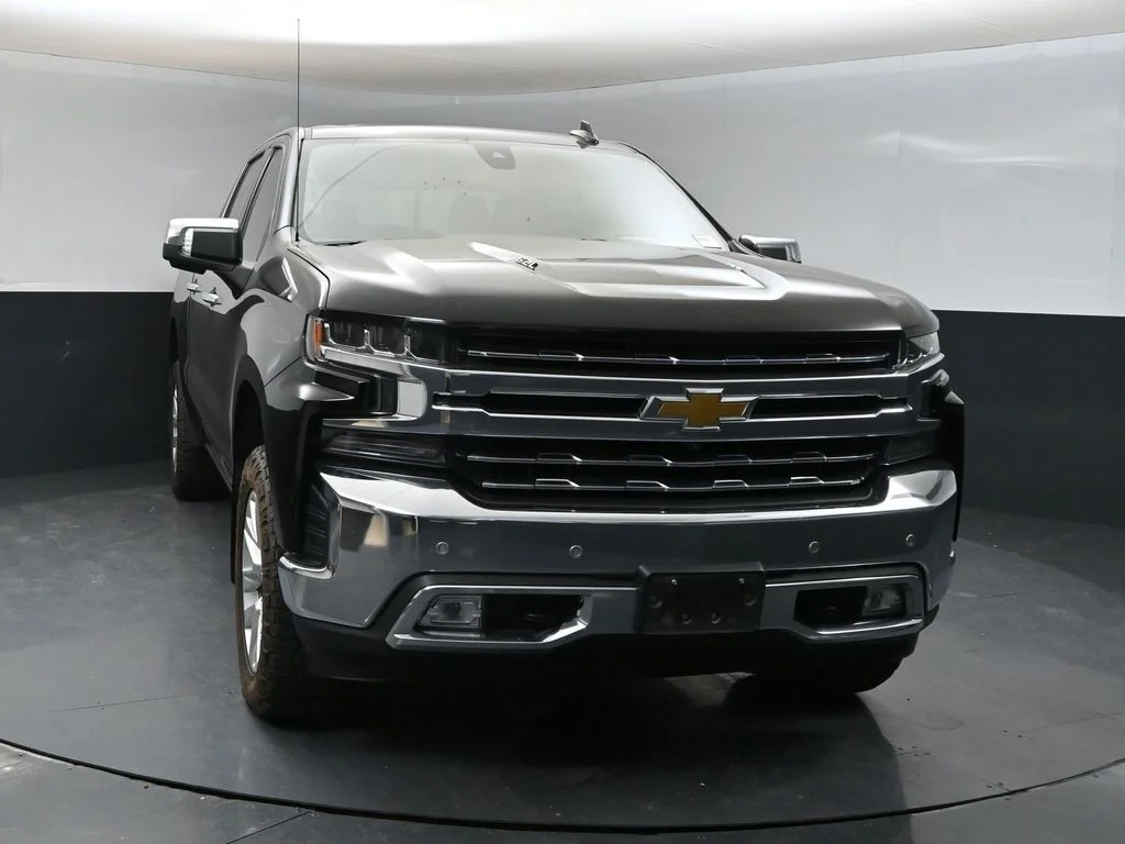Used 2021 Black Chevrolet LTZ image 7
