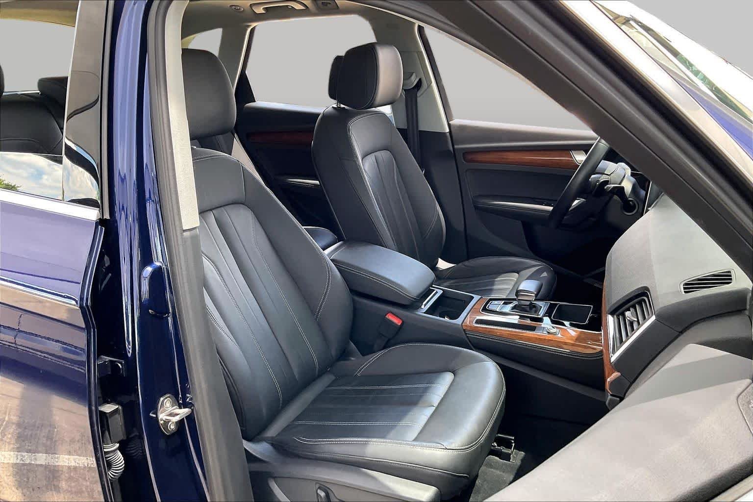 Used 2022 Navarra Blue Metallic Audi S line Premium Plus image 9