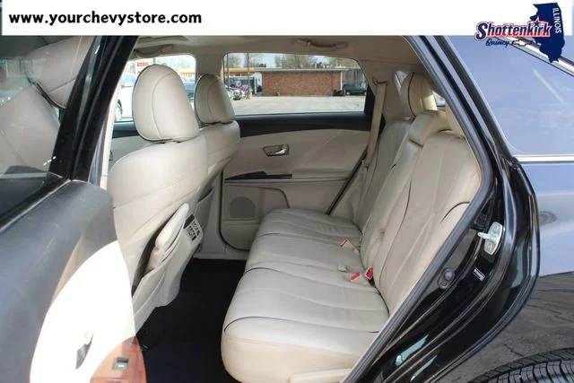 Used 2011 Black Toyota Base image 13