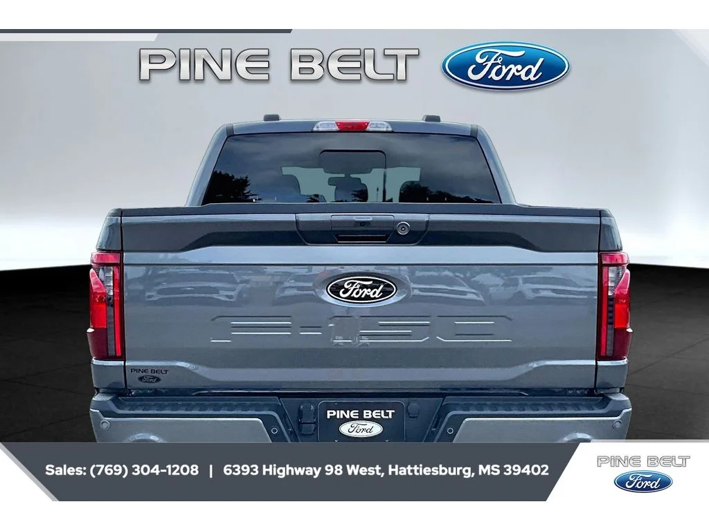 New 2026 Carbonized Gray Metallic Ford XLT image 4