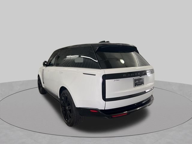 Certified Used 2025 Fuji White Land Rover SE image 7