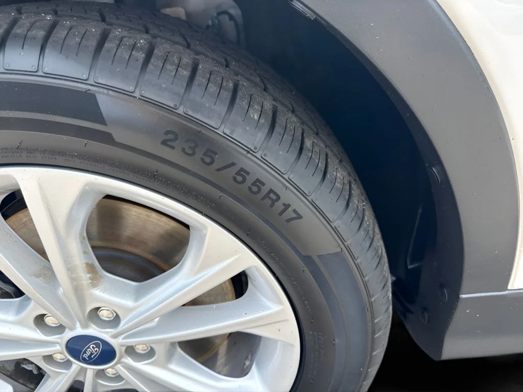 Used 2019 White Ford SEL image 36