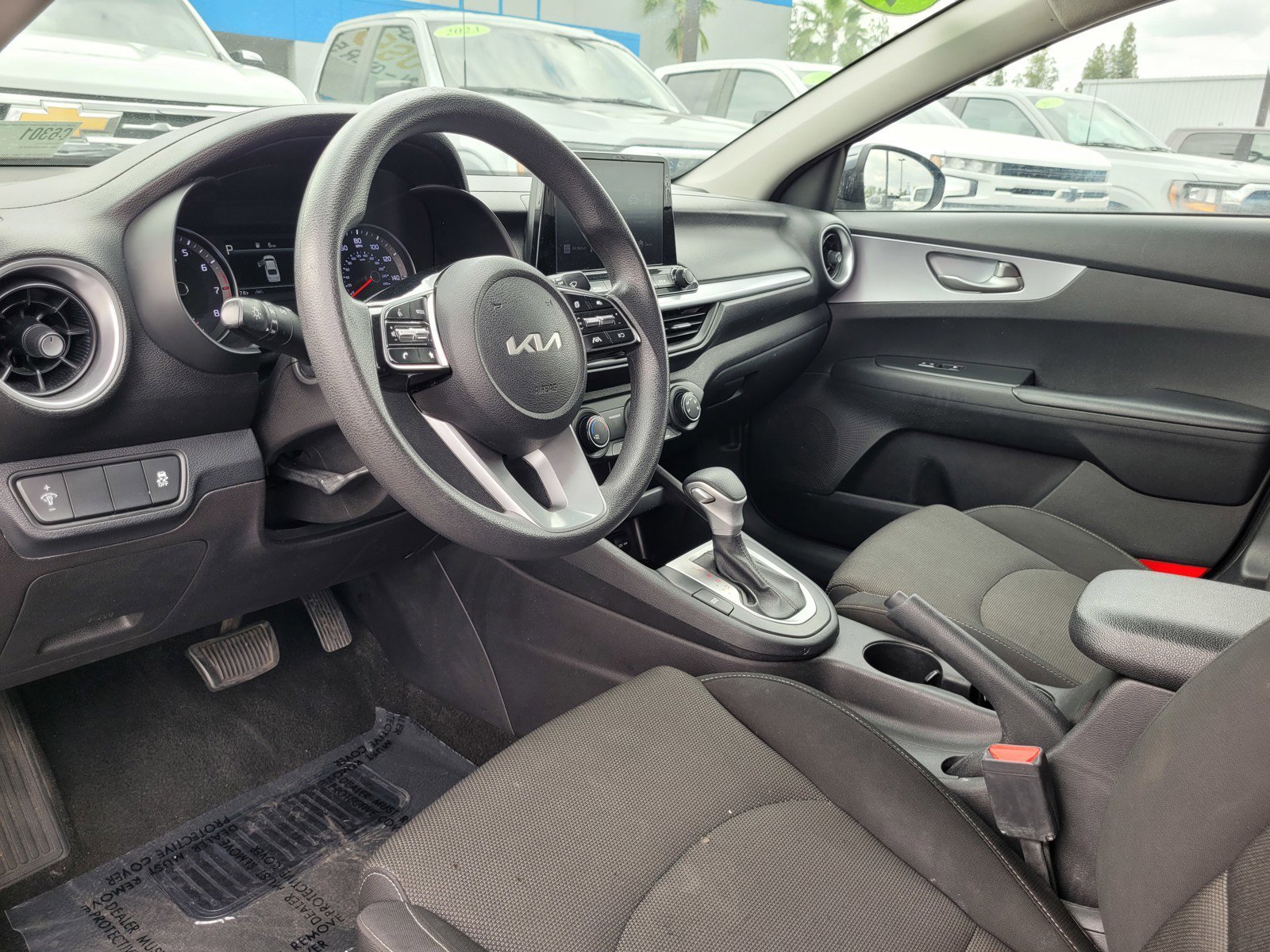 Used 2022 Gray Kia LXS image 9