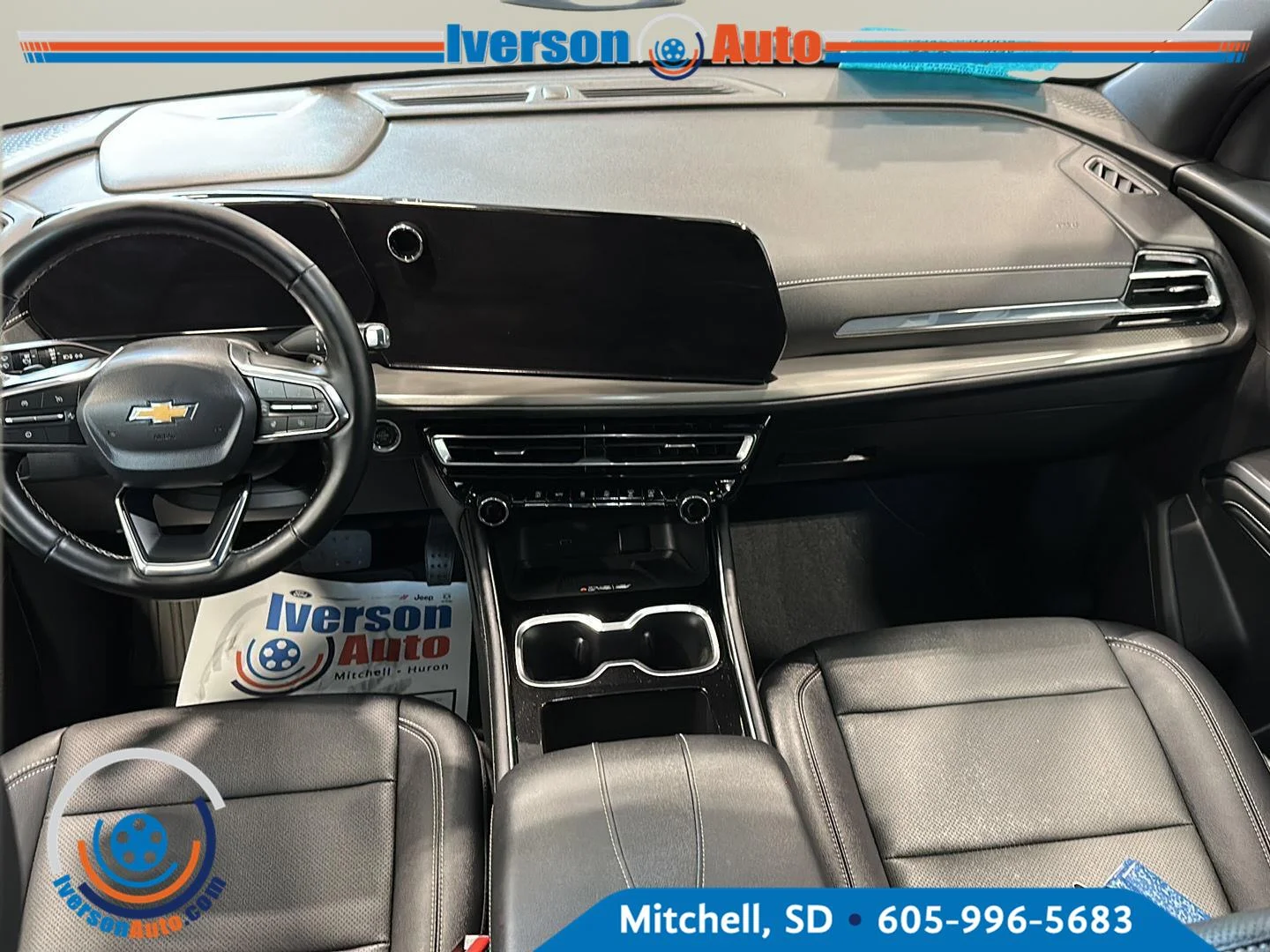 Used 2026 Summit White CHEVROLET AWD 4DR LT W/2LT image 24