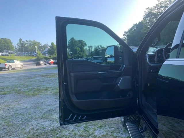 Used 2023 Gray Ford King Ranch image 21