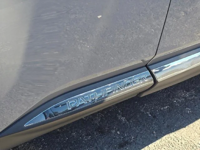 Used 2024 Gray Nissan Platinum image 35