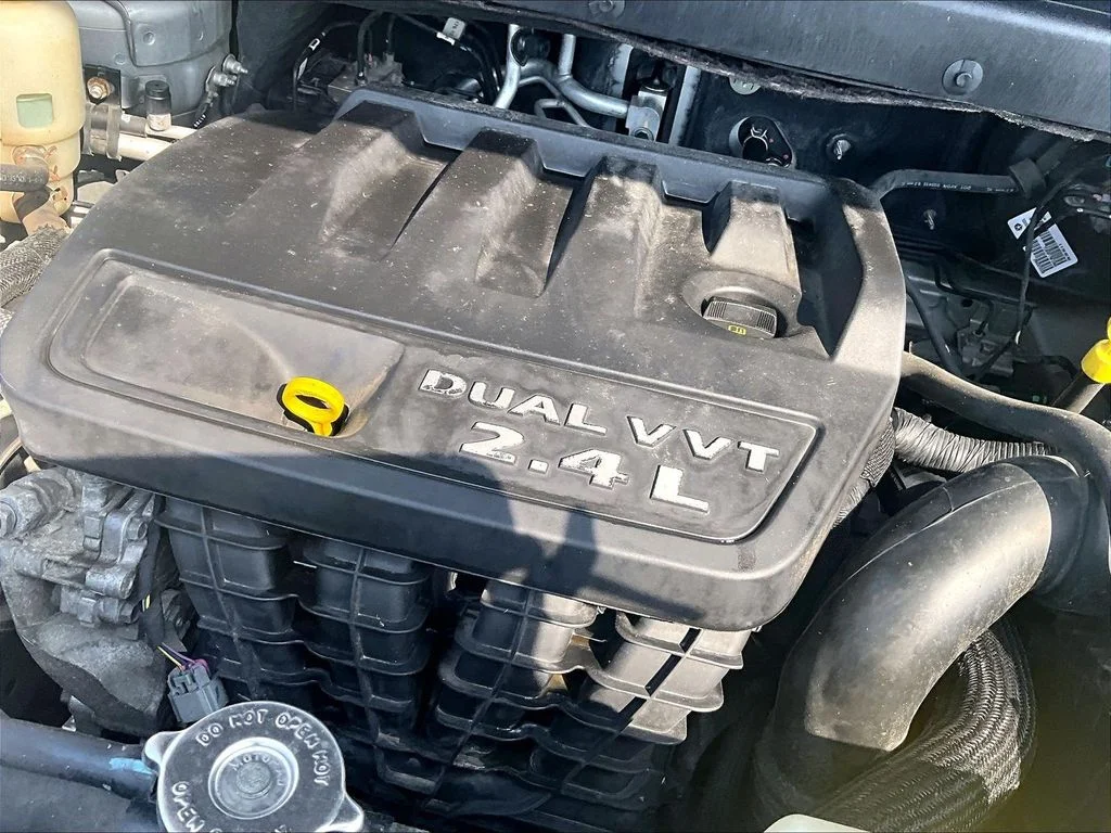 Used 2013 Silver Dodge SE image 36