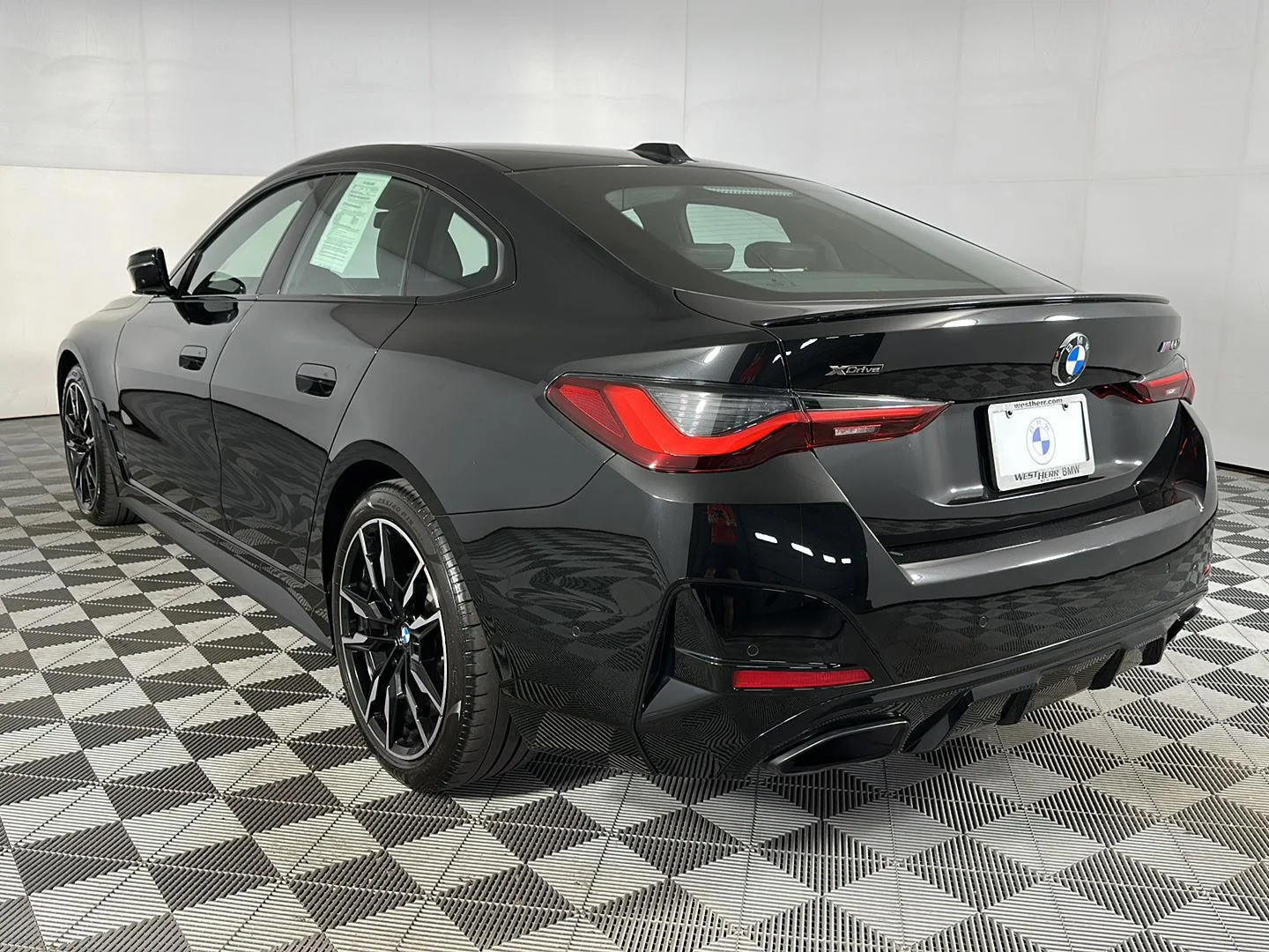 Used 2024 Black Sapphire Metallic BMW M440i xDrive image 24