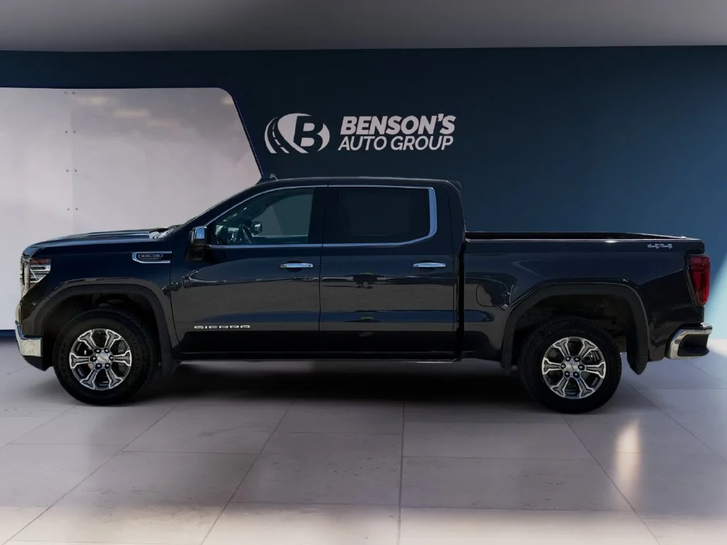 Used 2025 Silver GMC SLT image 2