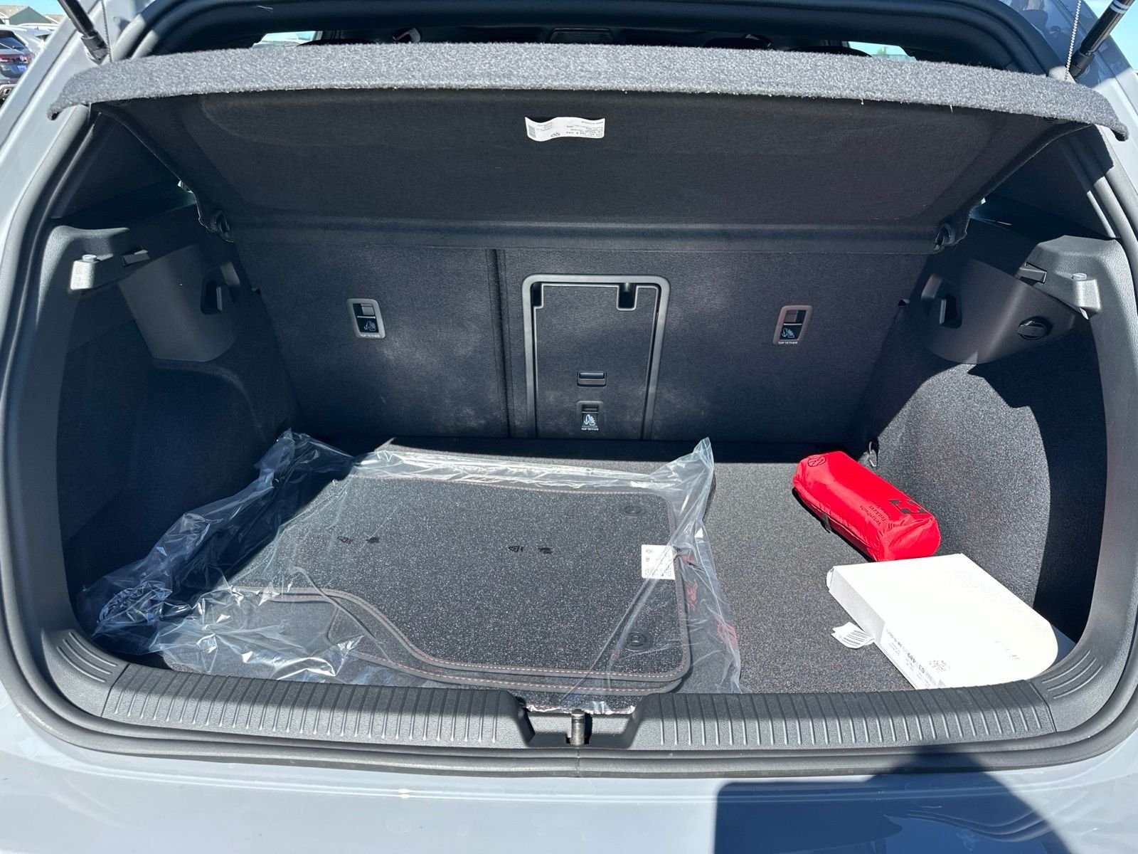New 2026 Gray Volkswagen 2.0T SE image 25