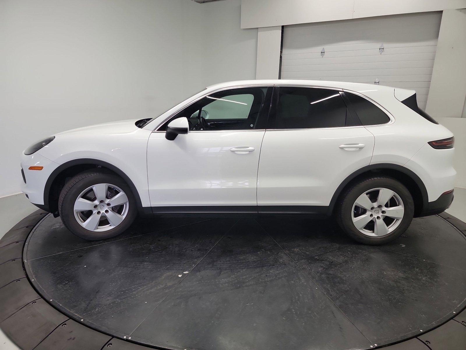 Used 2020 Carrara White Metallic Porsche Base image 4