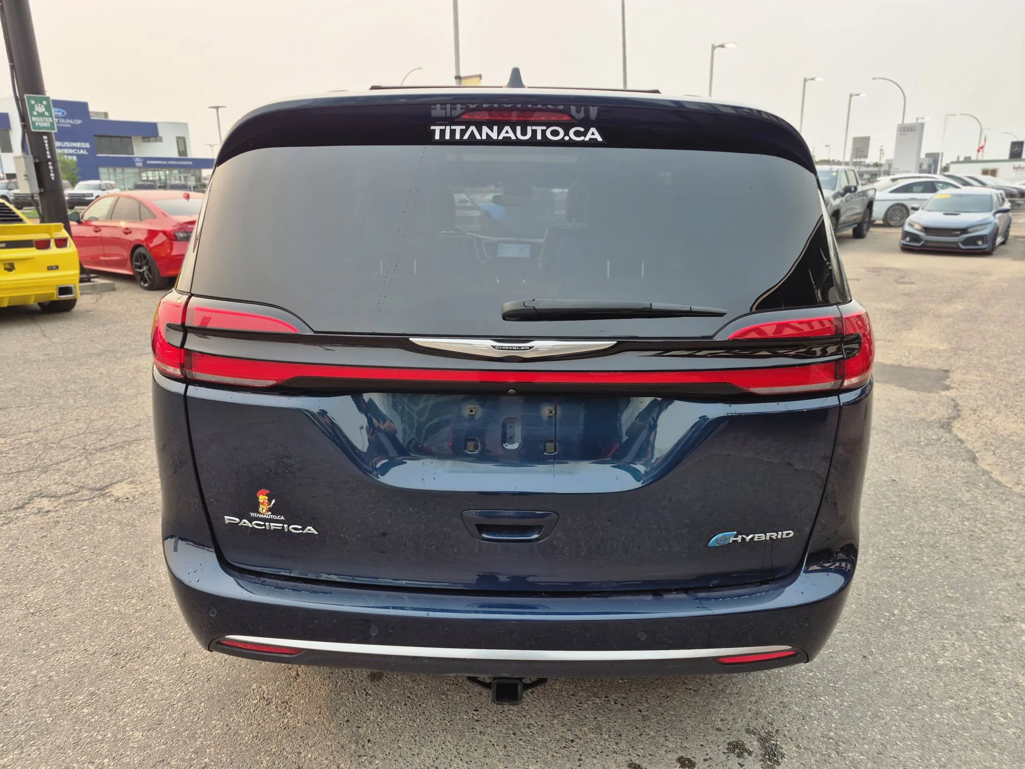 Certified Used 2023 Fathom Blue Pearl Chrysler Pinnacle*7 Pass | Cooled Leather | Rear Seat TVs | Nav | 360 Cam | Pano Roof | Htd Wheel | CarPlay image 15