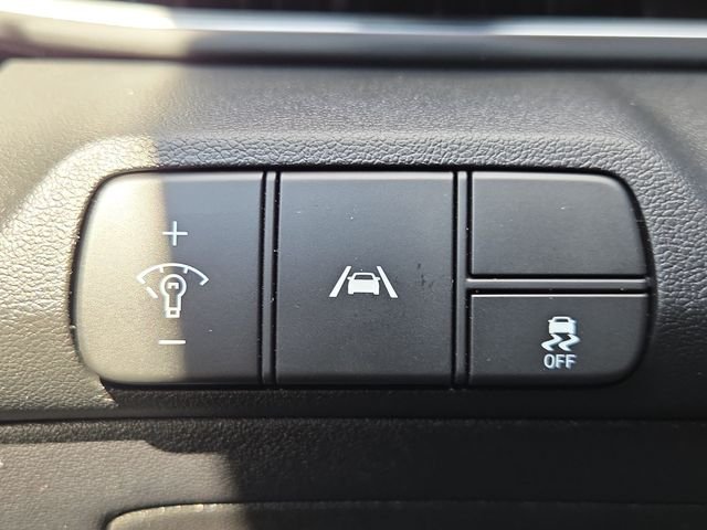 Used 2022 Black Hyundai SEL image 10