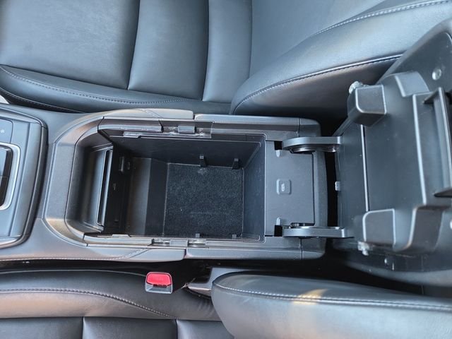 Used 2021 Silver Mazda Select image 27