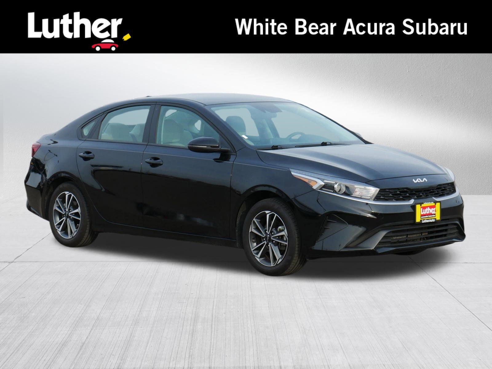 2023 Kia Forte LXS AT's photo