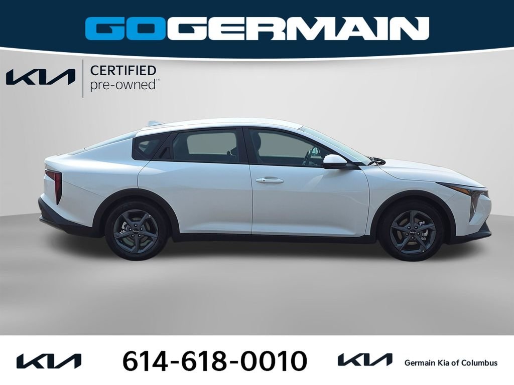 Used 2026 White Kia LXS image 7